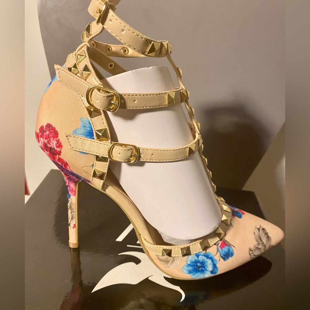 Sheikh heels